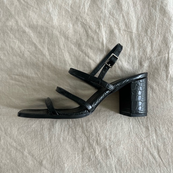 UO Strappy Heels in black croc (size 8) - Picture 6 of 11